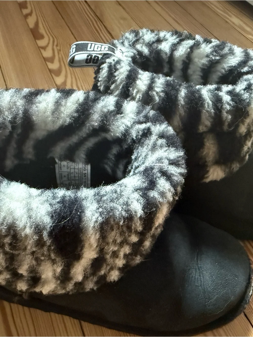 UGG short boots